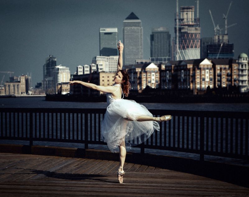 Michelle attitude in front of Canary Wharf  - image by Helen Bissell Bland